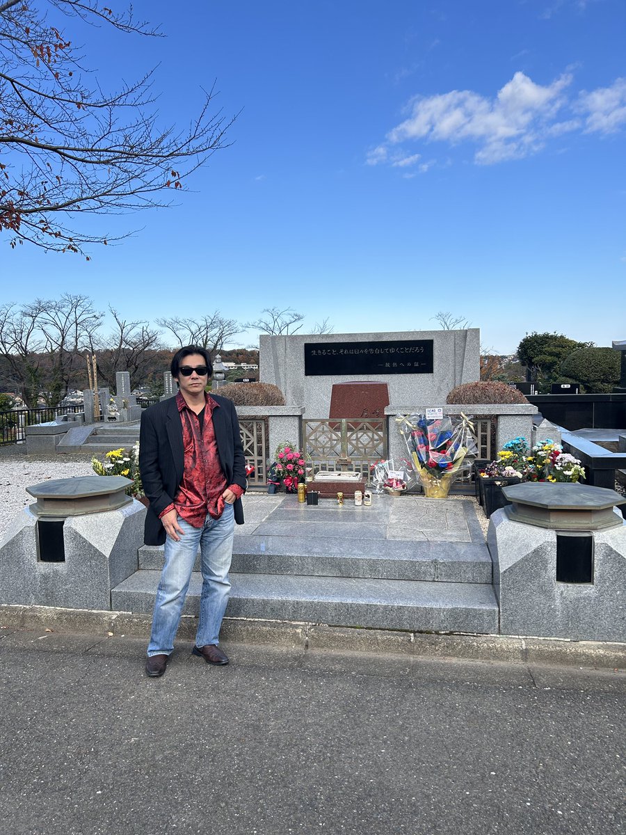 お酒をおそなえして 少しお礼を伝えて来ました クロスタワー向かいます