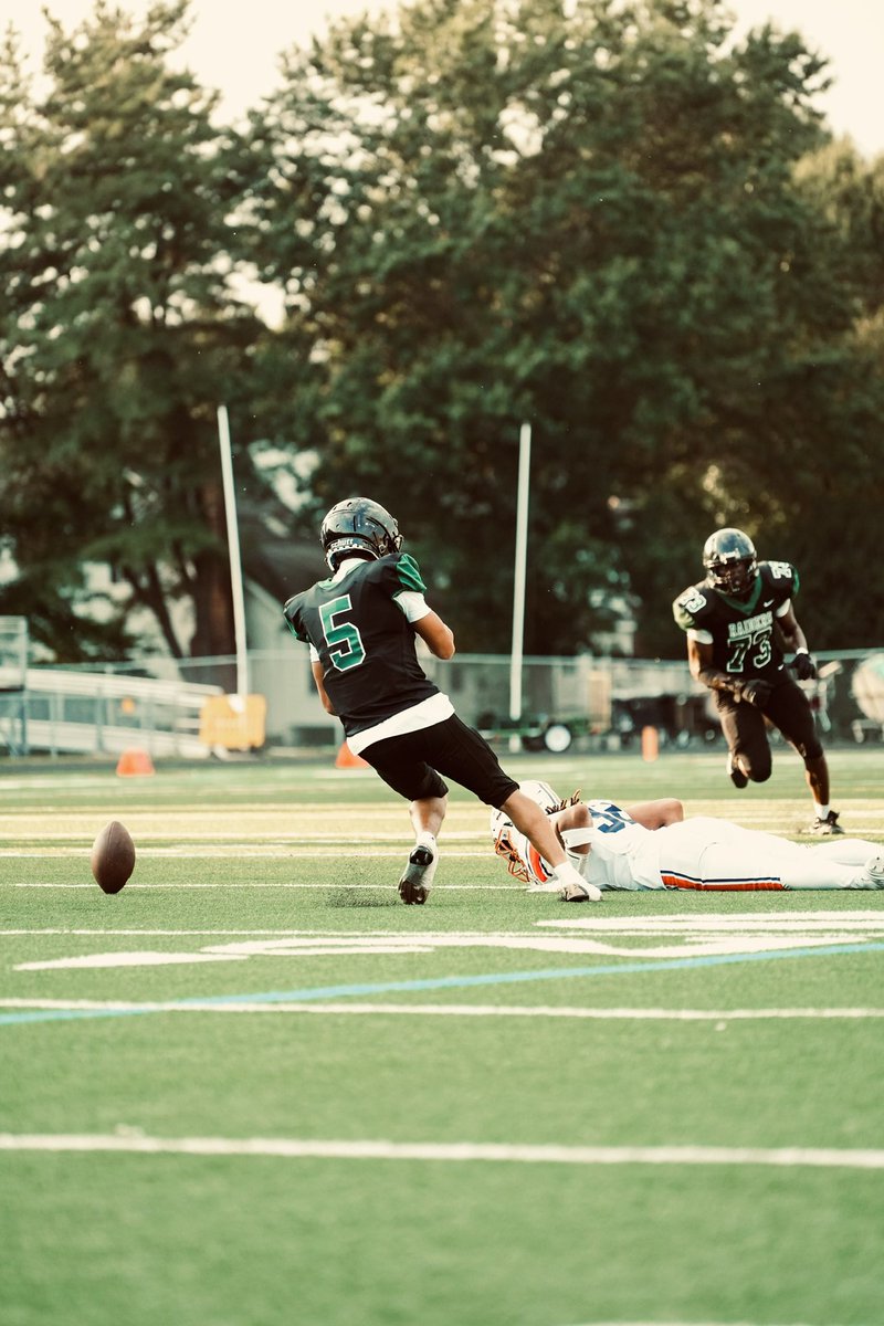 _christianriv's tweet photo. @ExpoRecruits Christian Rivera 26’
5’10 160 CB
1 PBU
3 rec allowed all season
5 targets all season
12 total tackles
https://t.co/VbNujBCfF5 https://t.co/IiQvM7o666