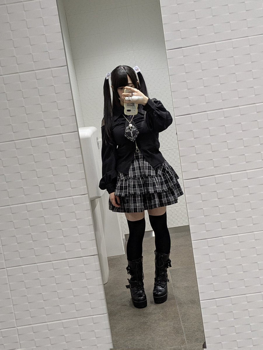 あおい tweet media