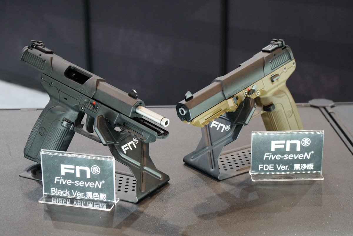 hyperdouraku's tweet image. SRCからFN5-7、G19X、KIMBER！