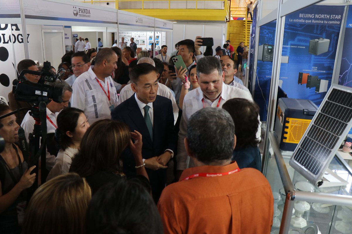 DNavegacion's tweet photo. La 41 Feria Internacional de La Habana, #FIHAV2025, evidenció la cooperación sostenida entre #China y #Cuba, consolidando relaciones históricas y abriendo nuevas oportunidades.
➡️ Conozca más en #DiariosDeNavegación de @Granma_Digital: https://t.co/OCyxNgD0Tz https://t.co/dDielYOJlL