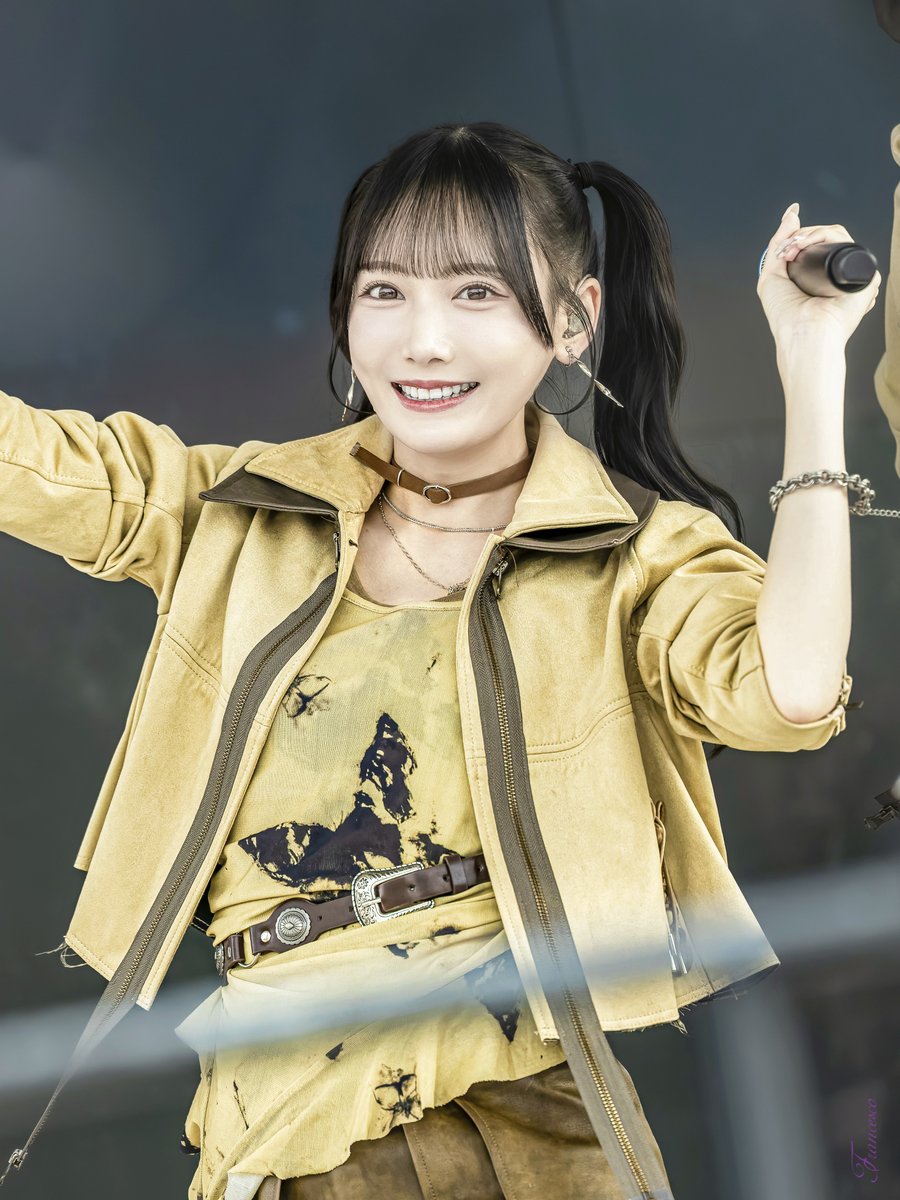 ノイミー 生写真 排他的ファイター ジャケット写真 ジャケ写 鈴木瞳美