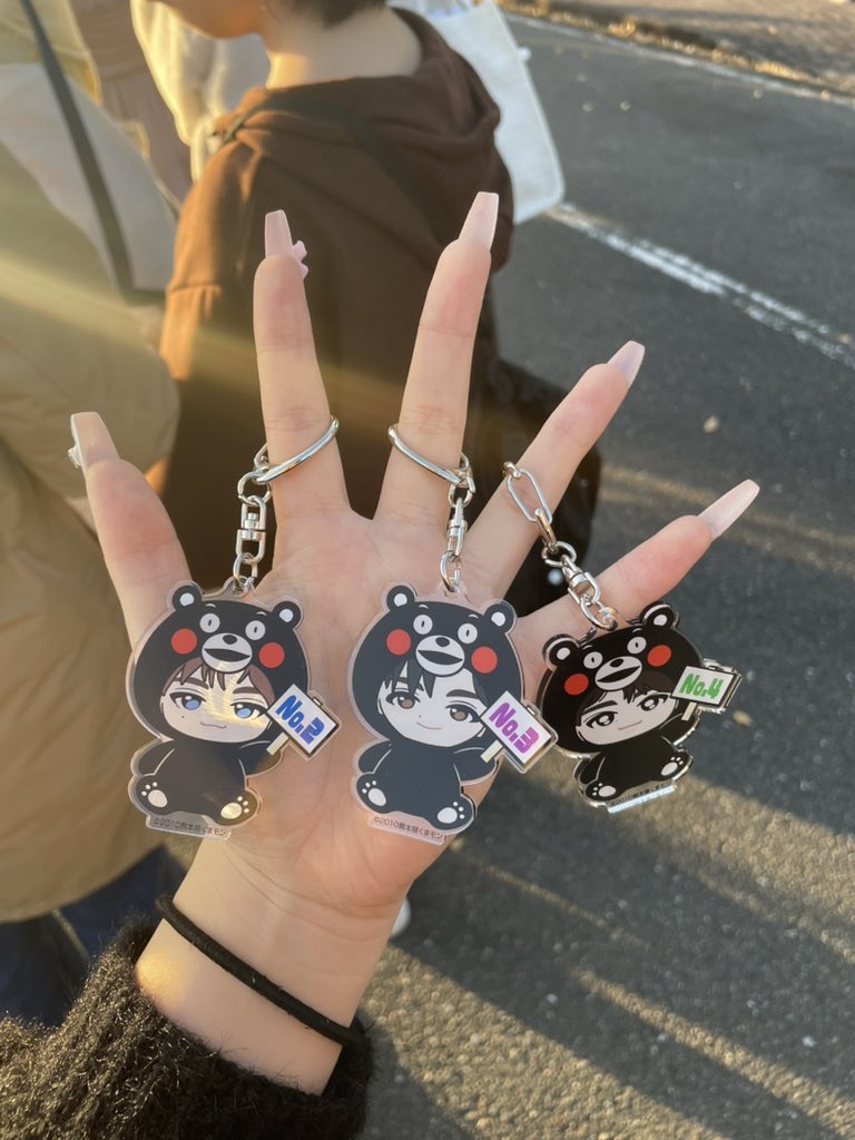 取引垢 tweet media