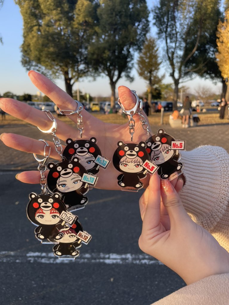 取引垢 tweet media