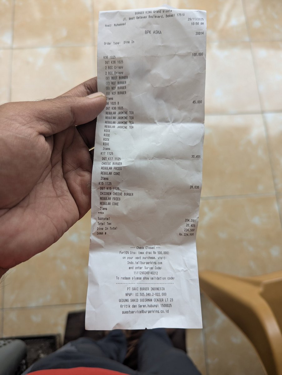 PrasatiDwi's tweet photo. @BurgerKing_ID kak saya order di outlet, setelah di cek dirumah, kentang gorengnya ga ada...emang ga ada dipaket nya apa gimana? Terimakasih https://t.co/CwPAUqZTXa