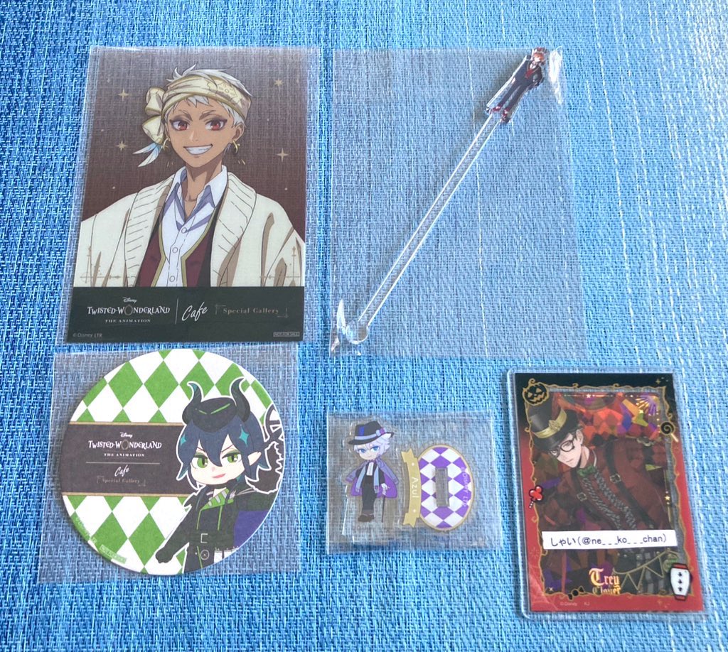 ツイステカフェ オーマイカフェ ミニアクスタ 交換

譲
特典 カリム
コースター マレウス
アクスタ アズール 
マドラー エース

求
特典 ケイト
コースター デュース>エース
アクスタ デュース
マドラー トレイ

郵送交換 
ご縁がありましたら宜しくお願いします。

※初回ツィフィ有