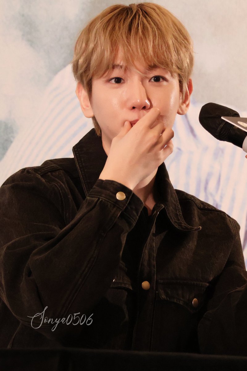 SyHyun0506's tweet photo. 20251122 YETIMALL MACAU 
#백현 #BAEKHYUN #ベッキョン #边伯贤 #伯贤 @B_hundred_Hyun #Reverie @B_hundred_Hyun @BAEKHYUN_INB100 https://t.co/FTLqoMi4Xw