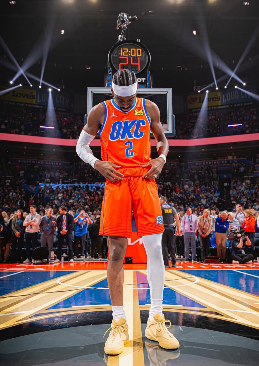 I don't care if Shai Gilgeous-Alexander is 0-50 from the field at halftime...

He's somehow finishing with 30+ on 50%.