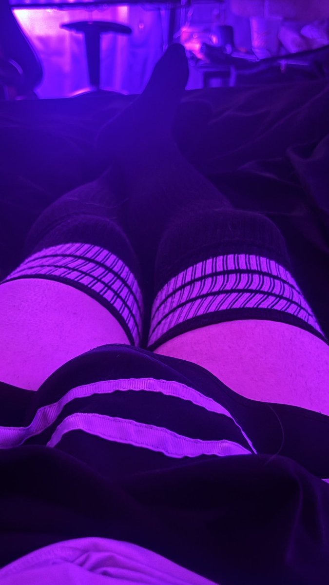 TimothyTheFoxAD's tweet photo. Happy Femboy Friday hehe :3 #femboy #friday https://t.co/elbbMzoyTl