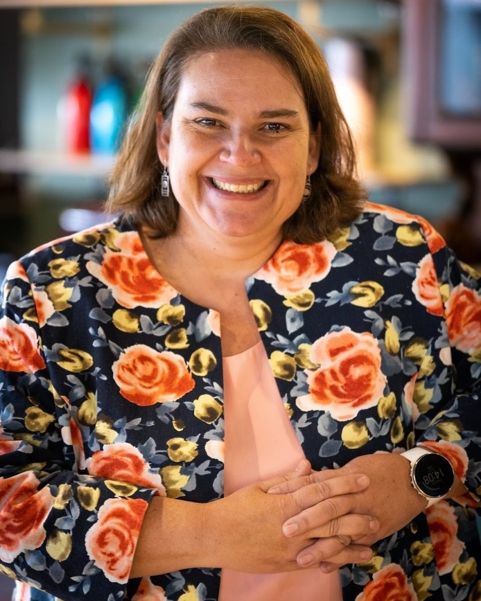 FlowComms's tweet image. “Every day at Flow, I’m surrounded by smart, generous, creative people who lift each other up … I can’t imagine being anywhere else.” – @taraturk1, Flow CEO

#FlowCommunications