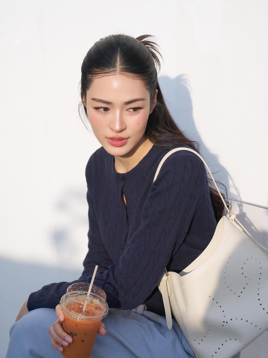 LingOrm_BH's tweet image. พี่หลิงโพสต์ไอจี [29.11.2025]

🤍

#หลิงออม 
#LingOrm
#หลิงหลิงคอง
#Linglingkwong
#RallyLoopBag