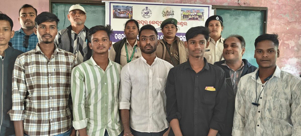 kenduleafodisha's tweet image. 42 beneficiaries from #Rairakhol_Division participated in the #Skill_Development orientation programme organised at Ulanda, Sonepur.
#Skilldevelopment #SkilledinOdisha #PCCFKenduleaf #Greengold #Kenduleaf