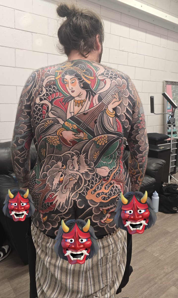 TrulySmug's tweet photo. Big piece for a big back ♡ https://t.co/5ZrXhSWB4u