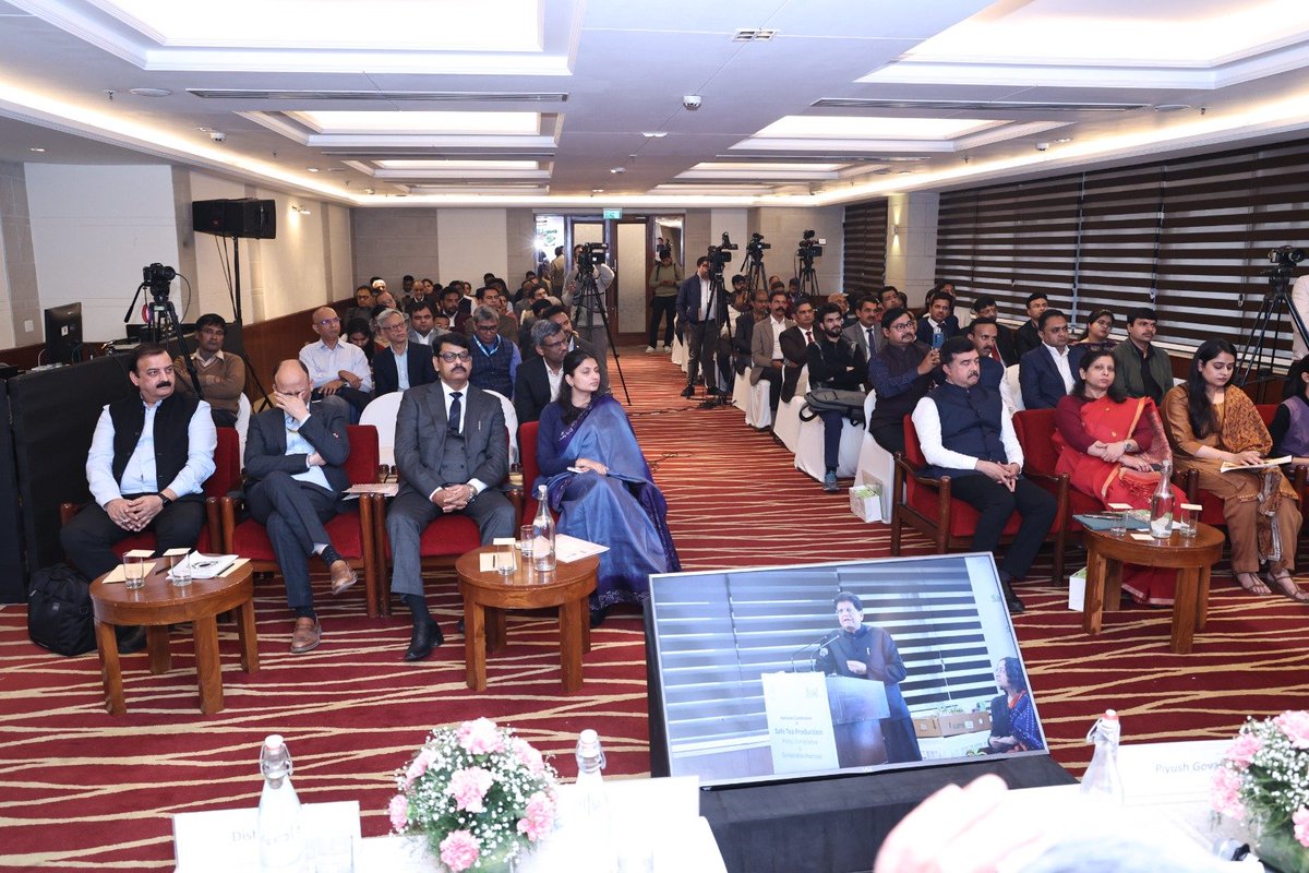 Sankala_India's tweet photo. At the National Conference on #SafeTeaProduction: Policy, Compliance & Sustainable Practices, organised by #SankalaFoundation and @fssaiindia, Union Minister of Commerce and Industry Shri @PiyushGoyal emphasised the need for India to develop new internationally competitive tea varieties. 

He underlined the importance of adopting advanced technologies to strengthen quality, ensure complete traceability, promote sustainable farming, and enhance value addition across the tea sector.

Read more on: https://t.co/C4ztwH4zWc