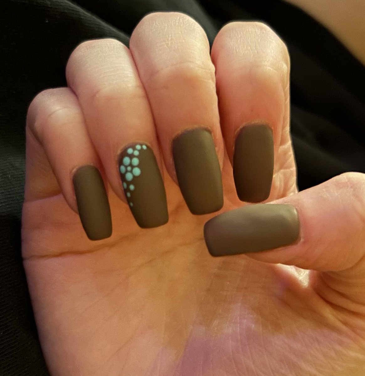PackingPeanuts7's tweet image. New nails heehoo