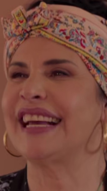 alfonsina61's tweet image. @elgueromex @Canal_Estrellas 
#Hilosdelpasado
CATA&apos;S TIME 
FLORECIDA LA ILUSIÓN 
EN EL CORAZÓN DE CATITA 
SE DESBORDA EN LUMINOSA 
SONRISA Y MIRADITA LANZA
CORAZONES EMOCIÓN EN
TARDÍO ROMANCE ADOLESCENTE..