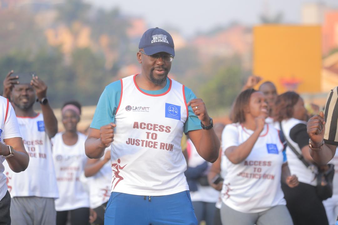 LaspnetUganda's tweet photo. The Chief Runner Owek. @dfkm1970 arrived early and took part in the morning Aerobics session!
#Run4Justice https://t.co/wdnMnzhci1