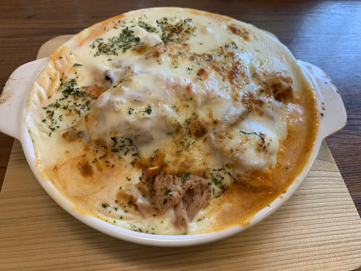 Tukushi444's tweet image. 本日のランチ🍽
#Groovy さんで、帰れマンデーで紹介された売り上げ1位の海賊スパゲティ🍝
今日のサラダドレッシングはセロリでチーズ豆腐も美味しかった😋

#グルービー