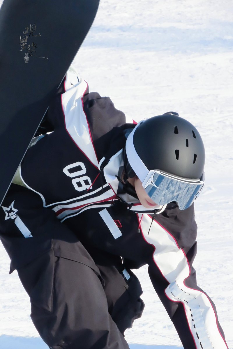 G_Charlie_Liuyu's tweet image. 20251128  🏂🏻🎿
Cr.套子哥

#LiuYu #刘宇 #リュウユ
#리우위 #หลิวอวี่ #LưuVũ