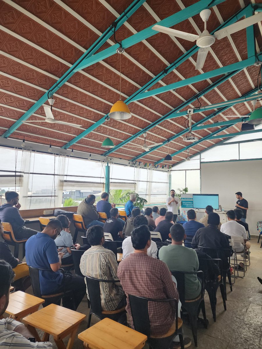 mrudulgole's tweet image. We just watched DevOps go agentic - live.

During today&apos;s AutoGen session, engineers saw something wild:

A pipeline that can build, test, deploy, and scale on its own…
No manual triggers, no YAML gymnastics, no cloud lock-in.

Just agents stitching everything together…