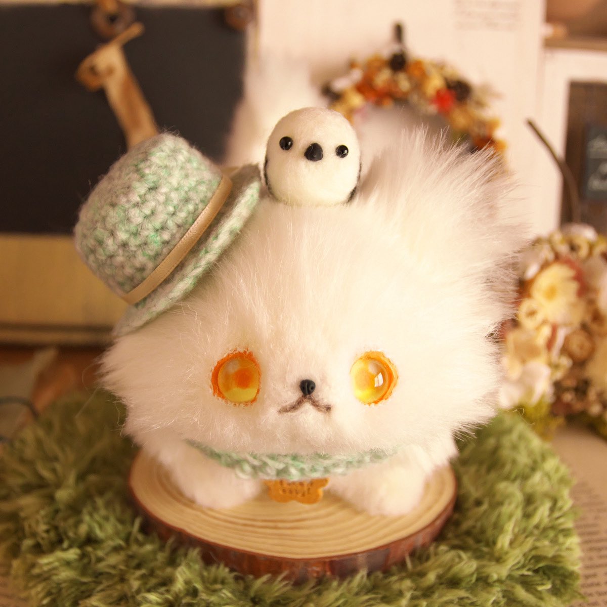 10000円→8000円❗️手作り額付き作品　title「晴れ晴れニャンコ」 10000円→8000円❗️手作り額付き作品 title「晴れ晴れニャンコ