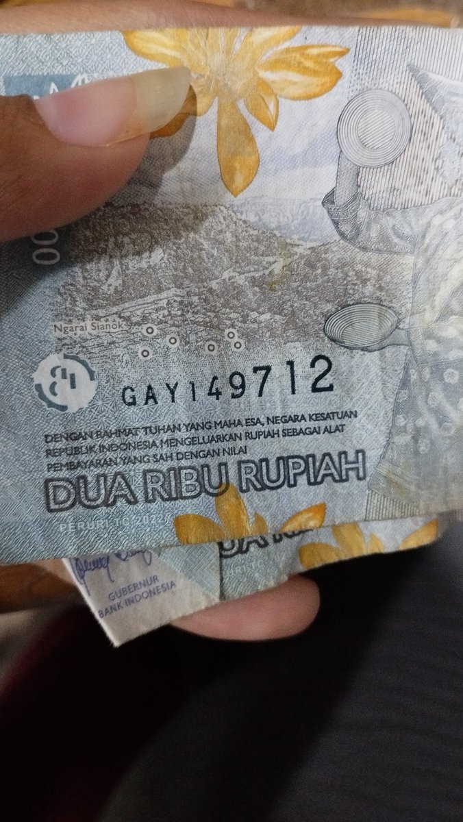 freakyteww's tweet image. What is my uang dua ribu rupiah trying to tell me bro