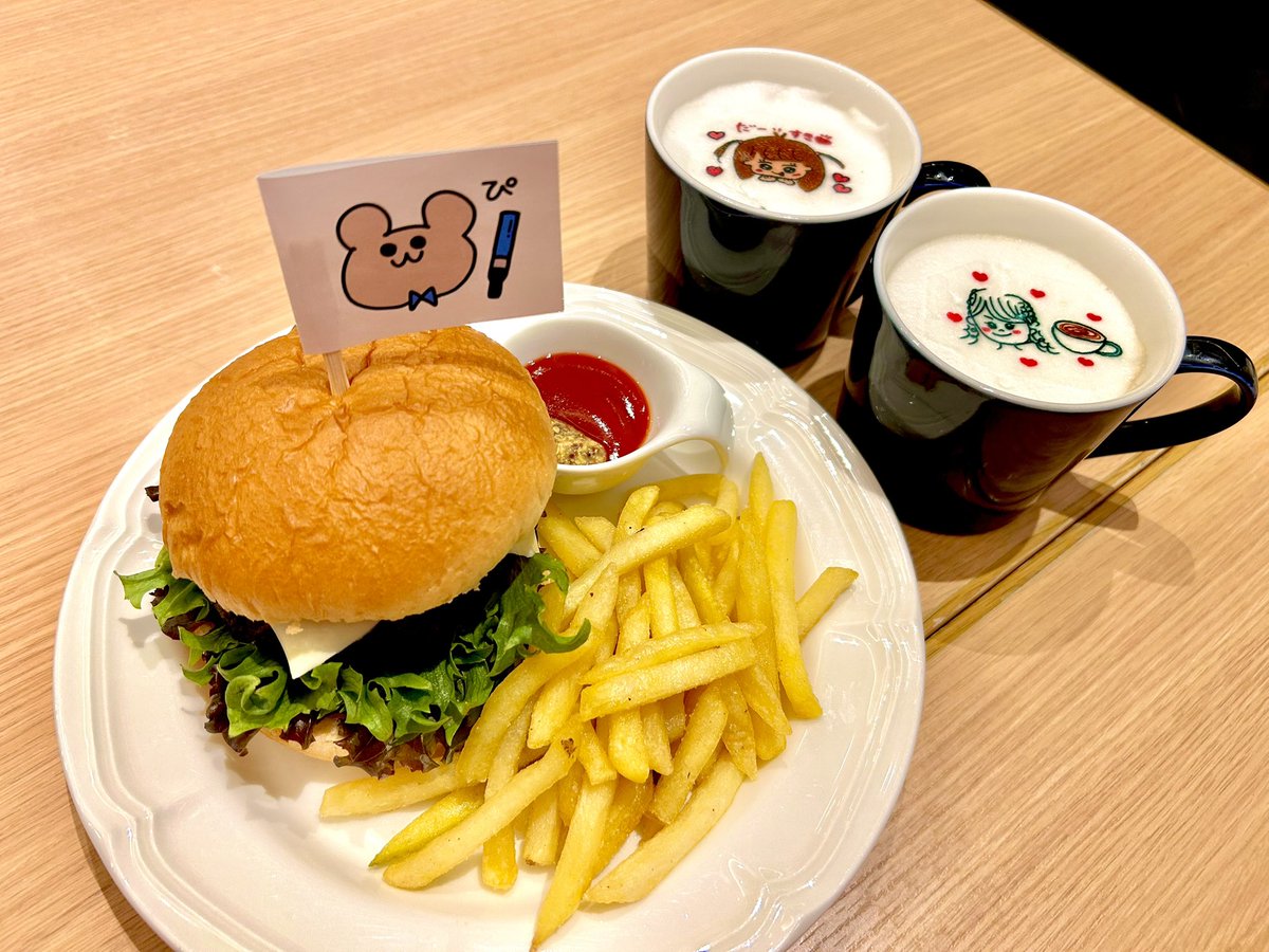 DErrorCode's tweet image. おちゃぱら。古参集合！😁

ハンバーガー🍔美味かった！ちゃんとガッツリあってお腹いっぱい🈵

#ocha_norma #斉藤 #米村 #窪田