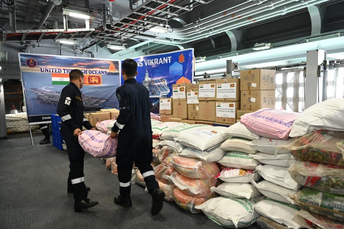 Defencematrix1's tweet image. India has rushed in large scale HADR support to Sri Lanka in the aftermath of Cyclone Ditwah. INS Vikrant &amp;amp; INS Udaygiri currently docked in Colombo has provided 4.5 tons of dry rations, 2 tons of fresh rations, and other essential relief items to assist affected families.