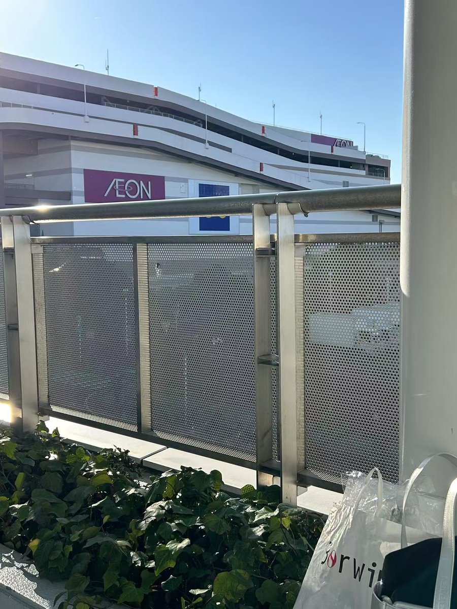 Loquat_mw's tweet image. 『ミーニー1123杭州』の紙スローガンを、本日より名古屋公演の会場外にて少量、無料配布いたします。数量に限りがありますので、先着順となります。

#ミーニー #민원 #MINWON