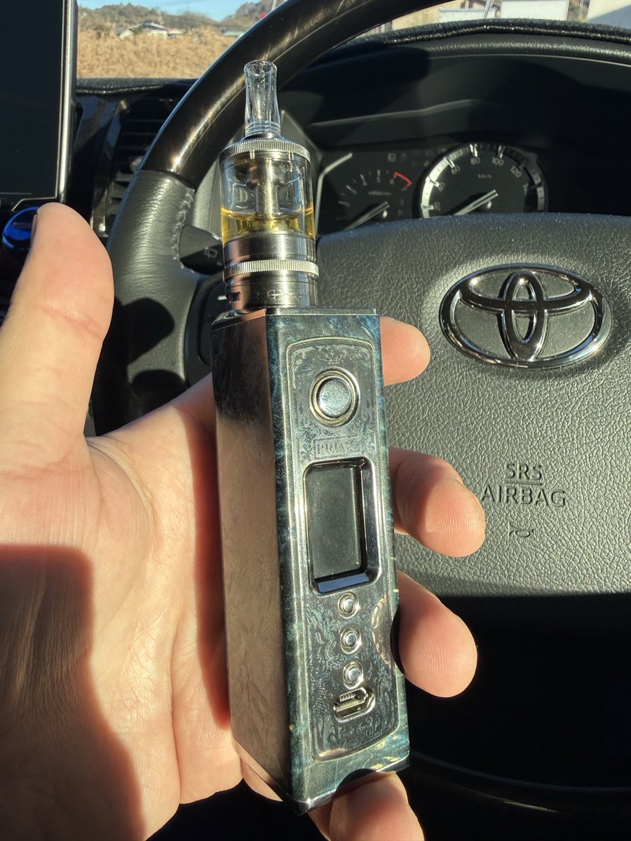 dayan_1101's tweet photo. 久々の仕事休憩のハンチェ
#VAPE https://t.co/tLXnkFs7ZD