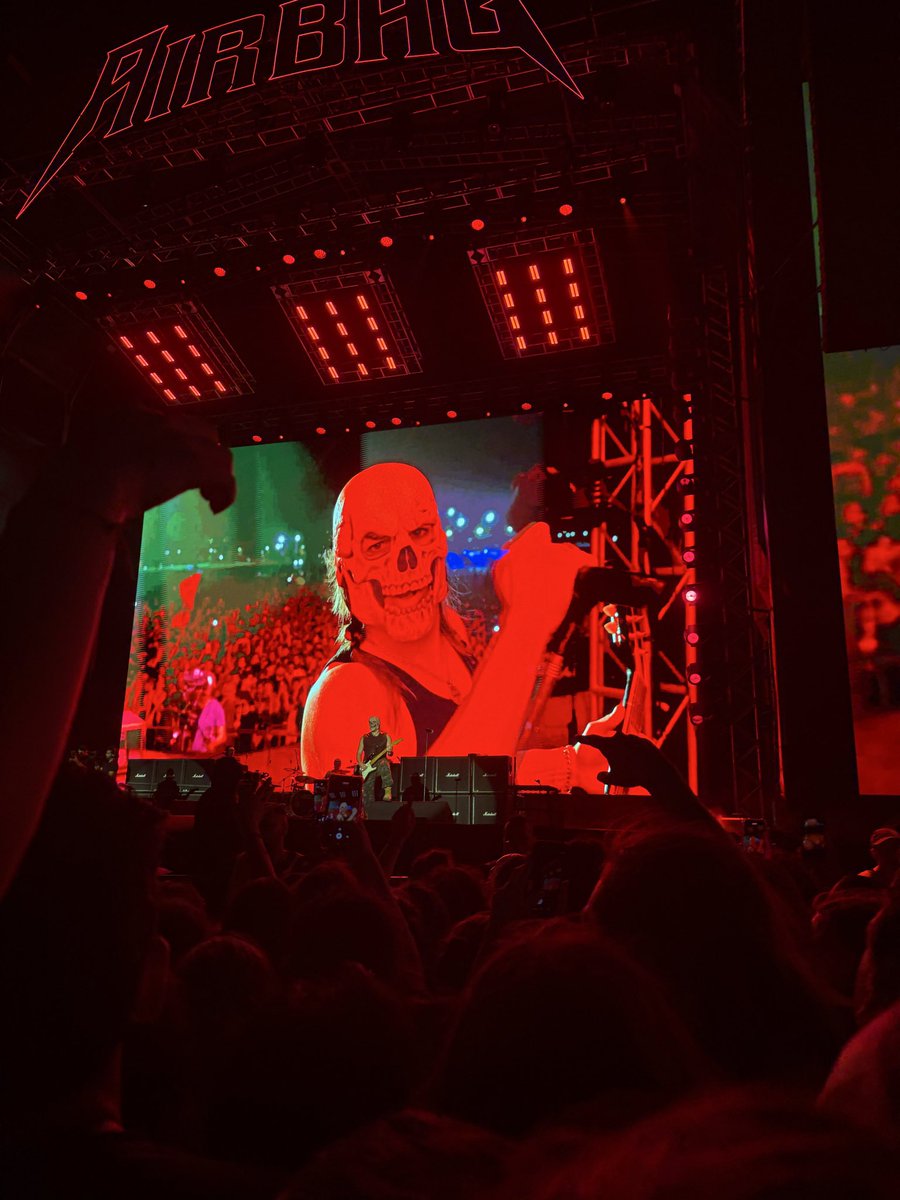 _LikeTheMonth's tweet image. Dios….