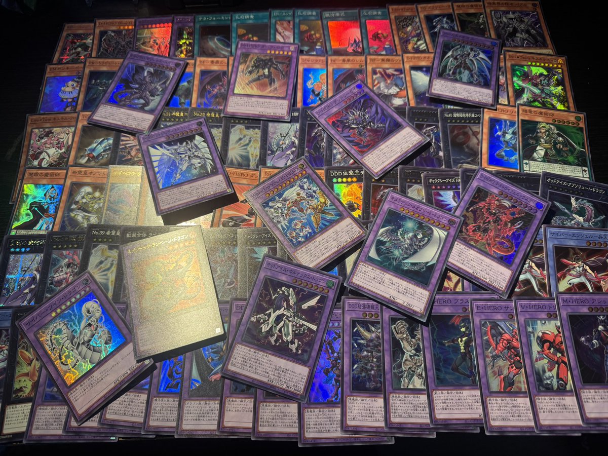 今日の戦利品はこいつらだ…‼️ 遊戯王カードを100枚GETした…✨ 1枚30円