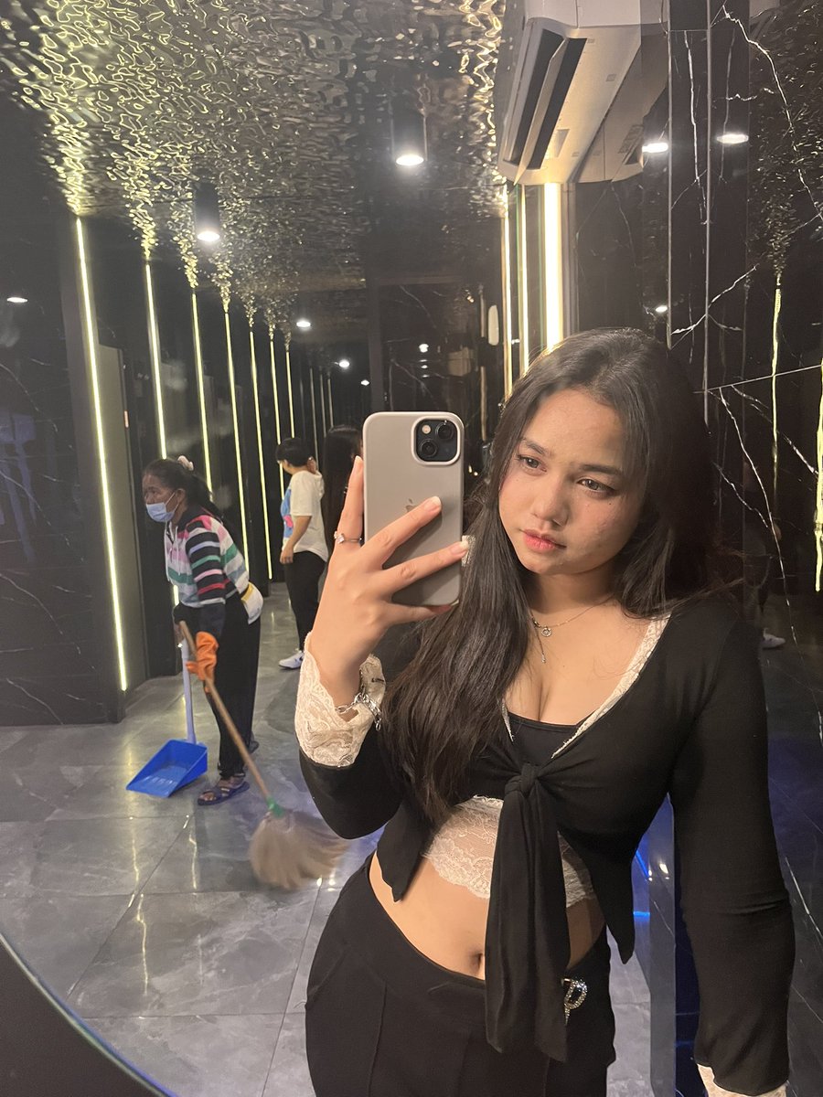 rrxtie4's tweet photo. เงินหมดไปกับเหล้าไม่เกินจริง5555 #rxxtdm #ขอนแก่น #ขอนแก่นในเมือง #เรียลหญิง #หาเพื่อนเที่ยว #ขอนแก่นนัดเจอ https://t.co/rGJkqBebfh