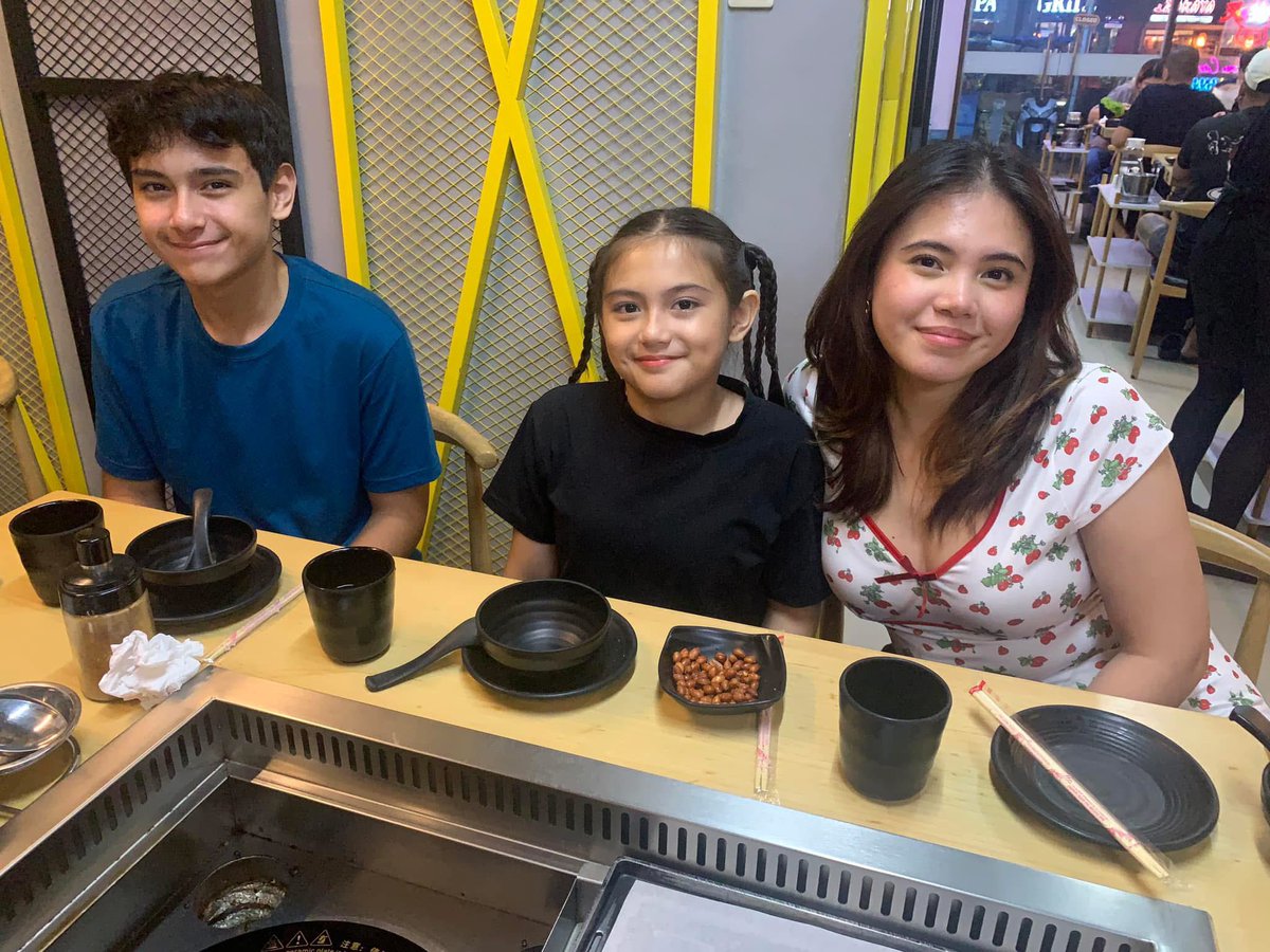 TeamHeathOfc's tweet image. Ilang beses binanggit ni Heath how badly he wanted to help his family. 

Katulad ni Heath, ganun din tayo sa pamilya natin. 

He represents us all,

A caring son to his parents
A protector to his siblings 
A  loving grandson to his lali.

Isang anak na gagawin ang lahat para sa…