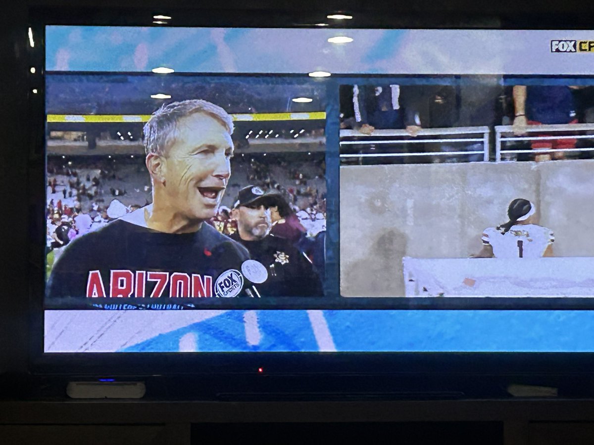 _quintus's tweet photo. Most of these kids made some tough choices when Jedd Fisch left a couple of years ago. They went through a very hard losing season last year to bounce back and finish 9-3 capping it off in Tempe. Fafita ran first to his family. 5th year Johnson with clutch turnovers. Bear Down 👌 https://t.co/fo7XnLmCTw
