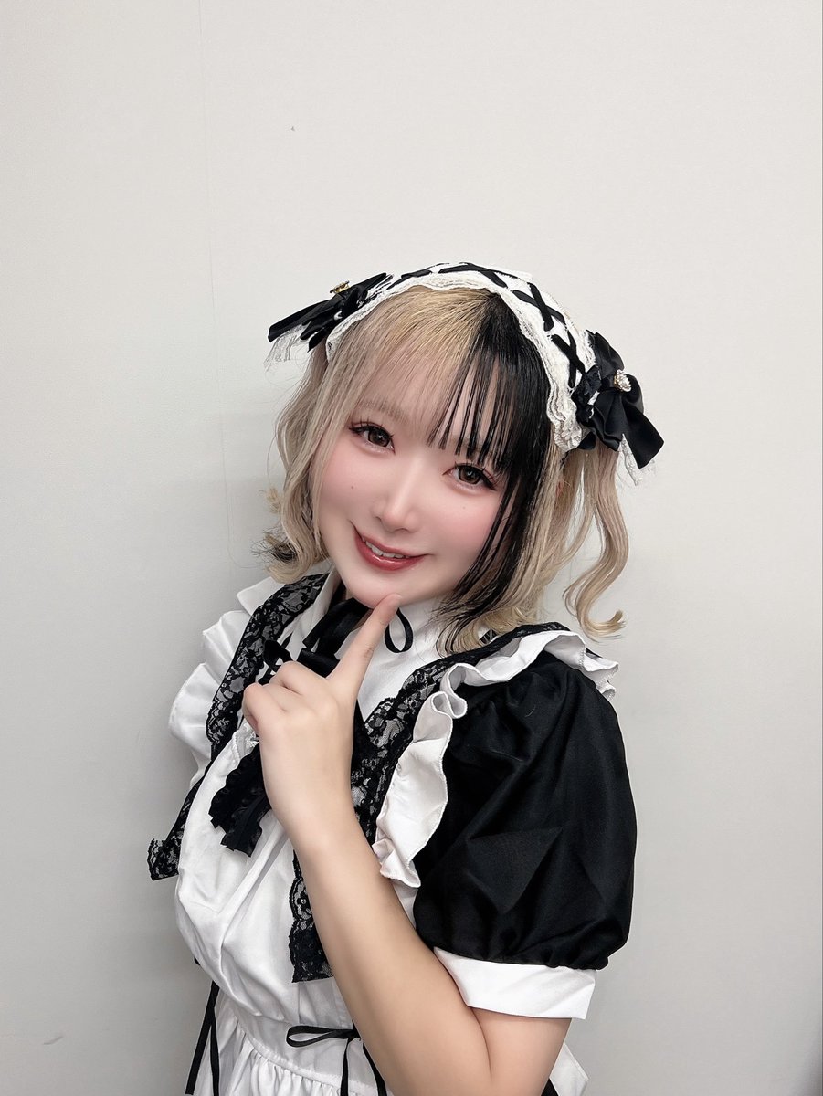 なないろ Post by 八児姫愛🍯なないろパンダちゃん。 on X: スマイル0円 ♡