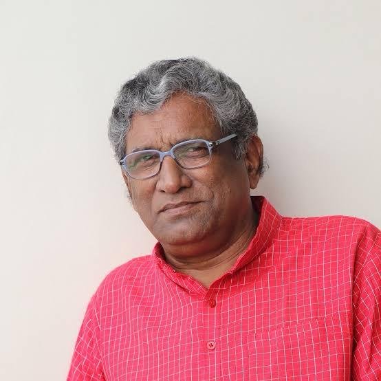 sureshpprabhu's tweet image. महाराष्ट्र के सुप्रसिद्ध हास्य कवि एवं साहित्यकार डॉ. मिर्झा रफ़ी अहमद बेग जी के आकस्मिक निधन का समाचार अत्यंत दुःखद है। मराठी एवं हिंदी साहित्य के क्षेत्र में पाँच दशकों से अधिक समय तक दिए गए उनके विशिष्ट योगदान को सदैव सम्मानपूर्वक स्मरण किया जाएगा। उनके निधन से साहित्य जगत को…