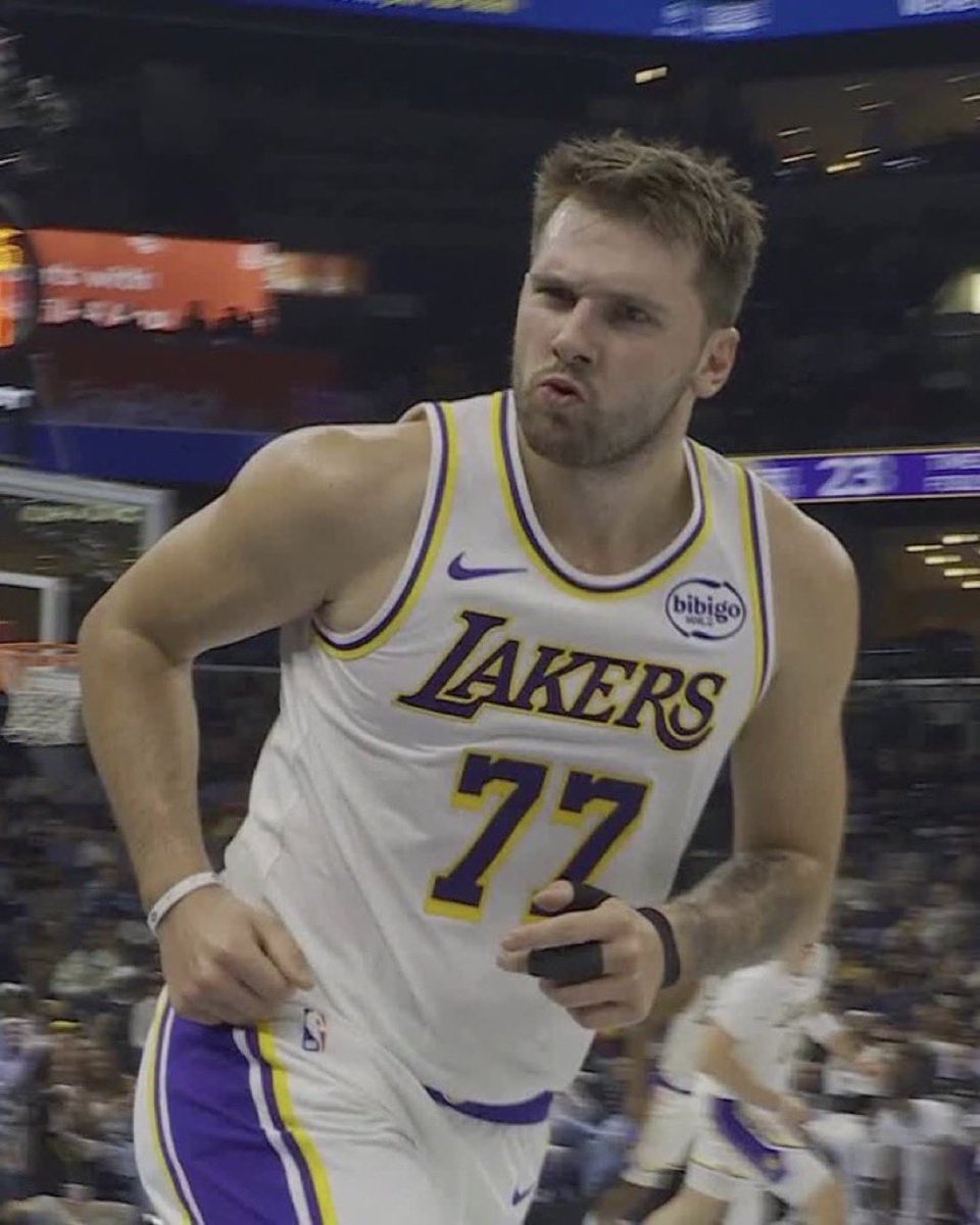 Luka Doncic over the last 5 games:

37.8 PPG
9.6 APG
7.8 RPG
1.8 SPG
0.8 BPG
48.6% FG
38.9% 3P
85.7% FT
38.2 MPG