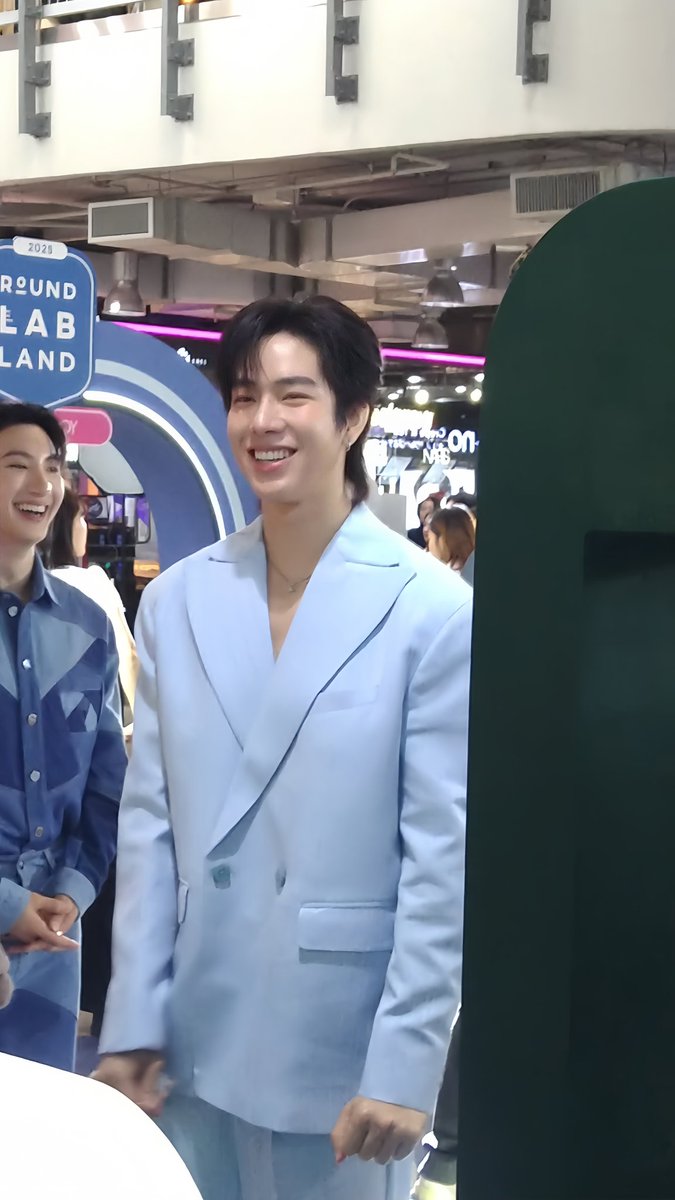 2me2j's tweet image. แมวเค้ายิ้มกันยังไง ยิ้มแบบนี้ โอ้ยยน่ารักก🐈‍⬛😄
#RoundLabxEVEANDBOY #ebRoundLab

@EVEANDBOY @roundlab_kr