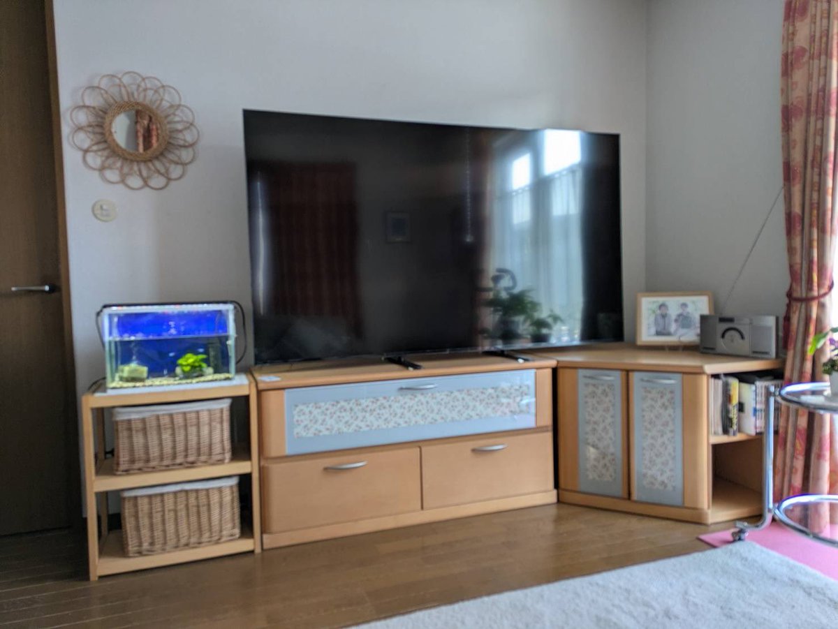 humidifier1229's tweet photo. 10日後の🍆で親に55インチ位のテレビ送ろうかなっ思ってたら75インチのテレビ買った報告された https://t.co/8W4L4lCNlU