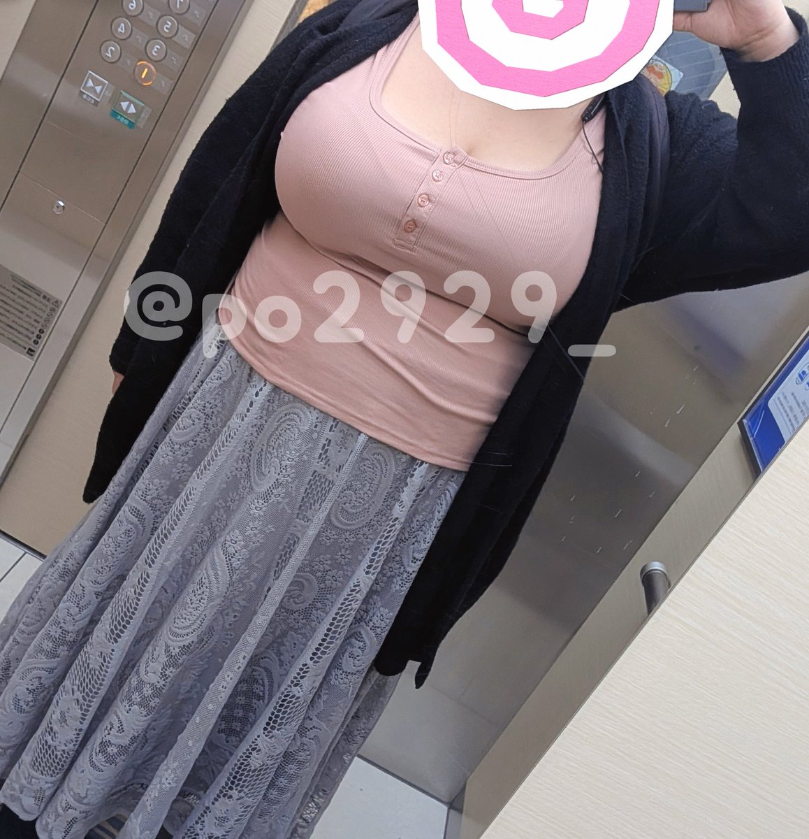 太×ピンクって
むちむちに拍車がかかる気がするのは
私だけでしょうか？

今日は大阪！