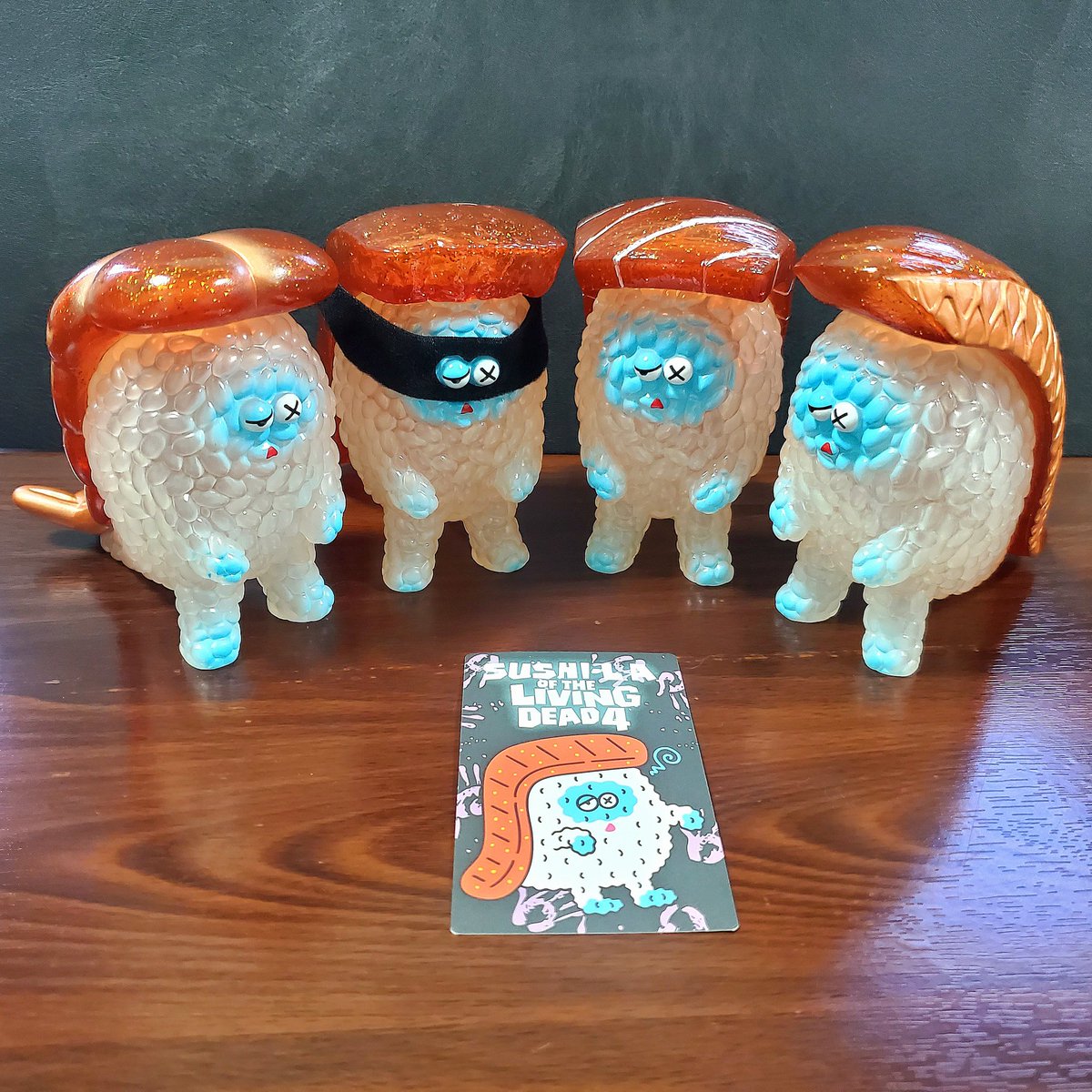 スシエルエーオブザリビングデッド　タイ　human robot 墓場の画廊 スシエルエーオブザリビングデッド タイ human robot 墓場の画廊 SUSHI