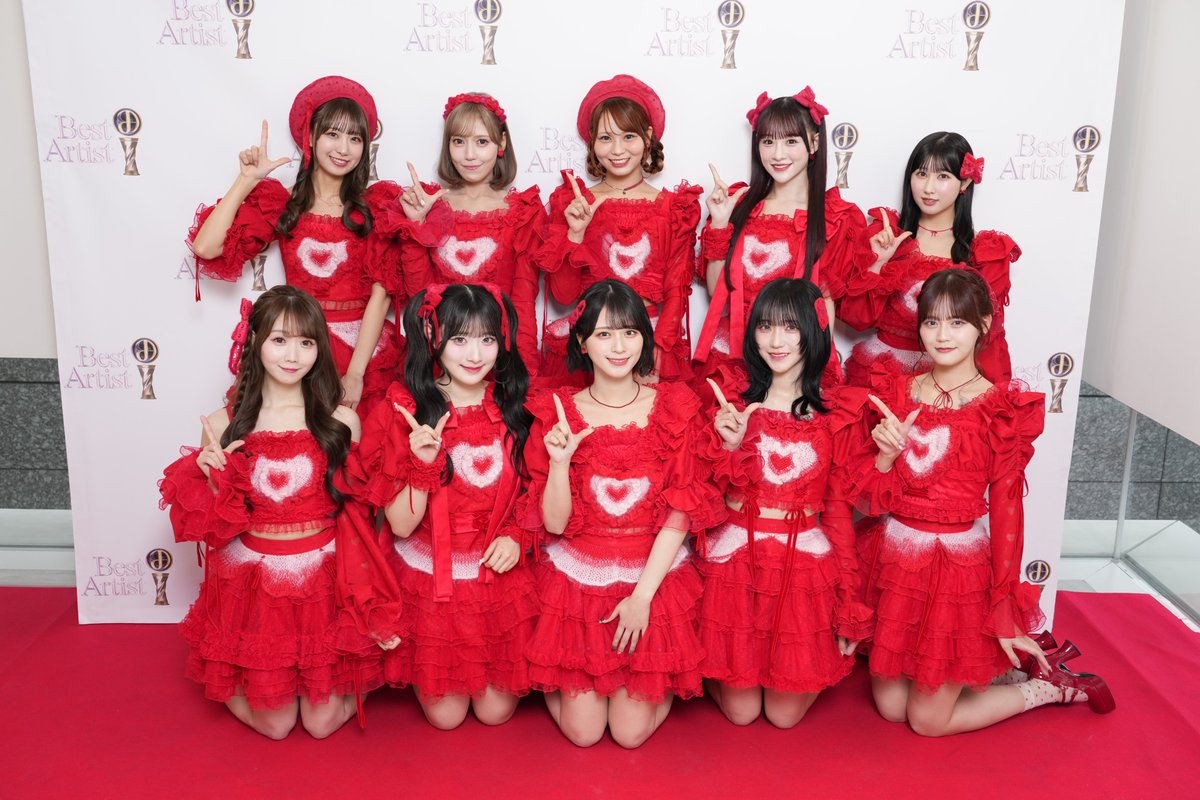 nittele_ntv's tweet photo. 📢このあと昼3時55分(関東ほか) 
『#ベストアーティスト2025』

＝LOVEは
🎧"とくべチュ、して"を
MV衣装で披露✨

山本杏奈
💬"この 8 年間の旅がなかったら
今の私たちはない"
https://t.co/0C84YjTbld https://t.co/B0vV0qSm3W