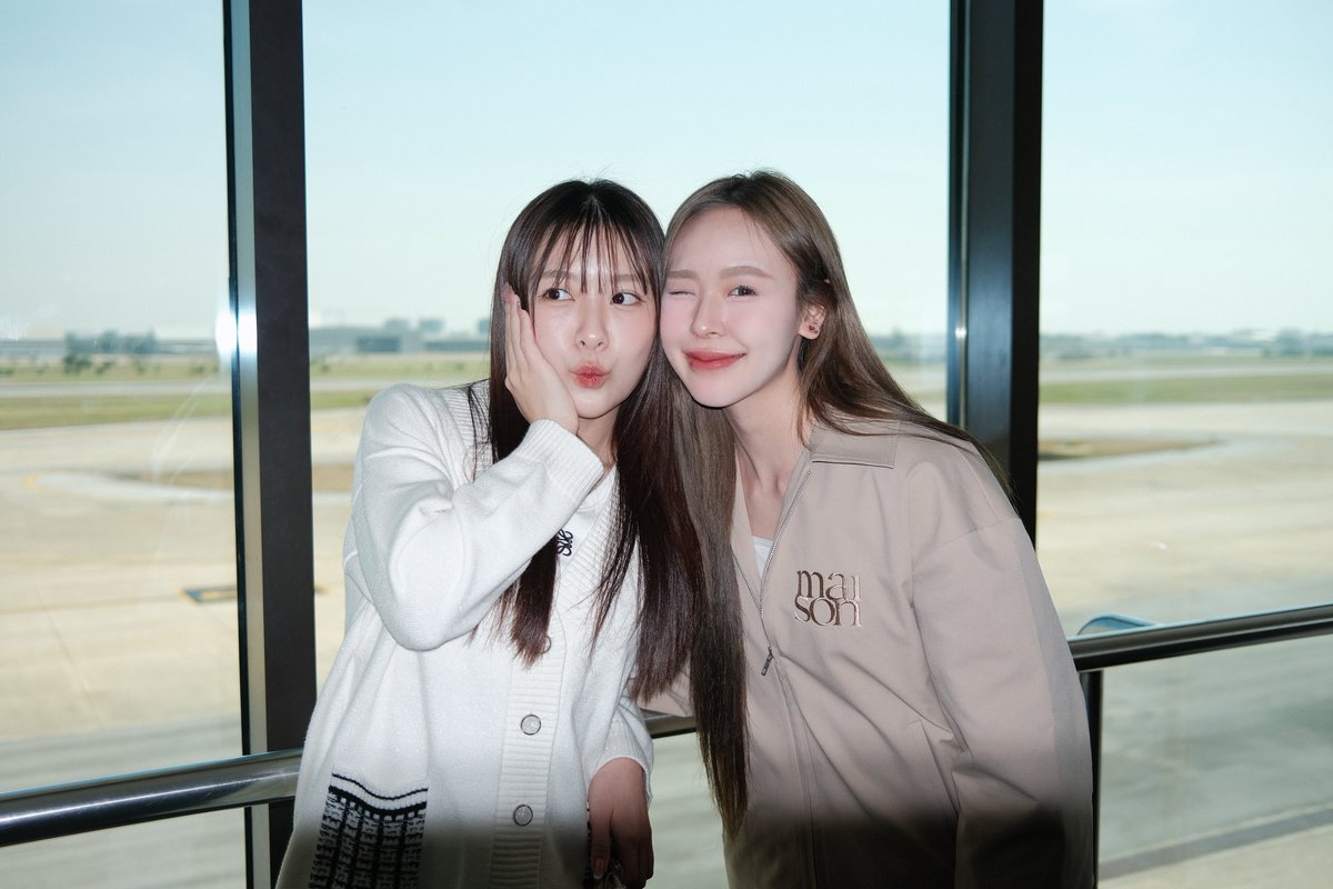 junewanwimol19's tweet image. กำลังไปละน้าาา🩷💜🤟🏻
#BBFanFestinMacau #JuneMewnich