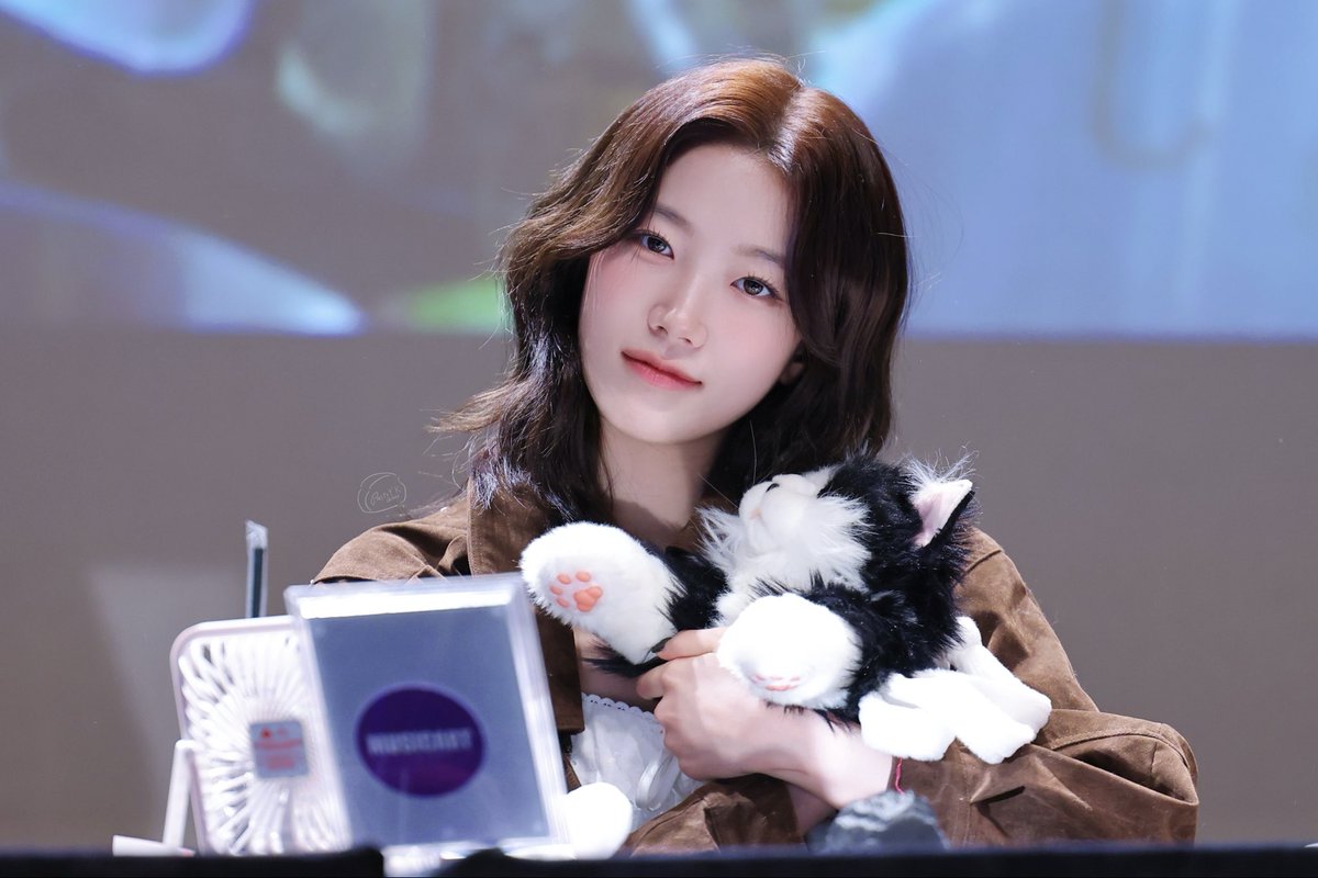 kazuha 251129 HD 🐈‍⬛ #LE_SSERAFIM #르세라핌 #ルセラフィム #카즈하