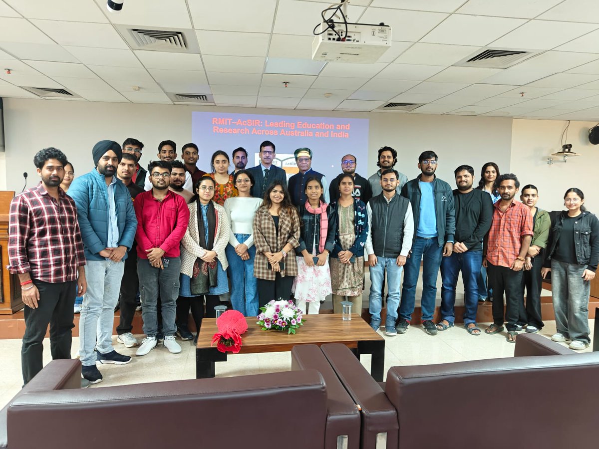 cdriacademy's tweet image. Prof Suresh Kumar Bhargava, Dean, Research and Innovation @RMIT Australia Interacted with PhD students of CSIR-CDRI.  Organized by Dr Atul Goel, Chief Scientist, @CSIR_CDRI