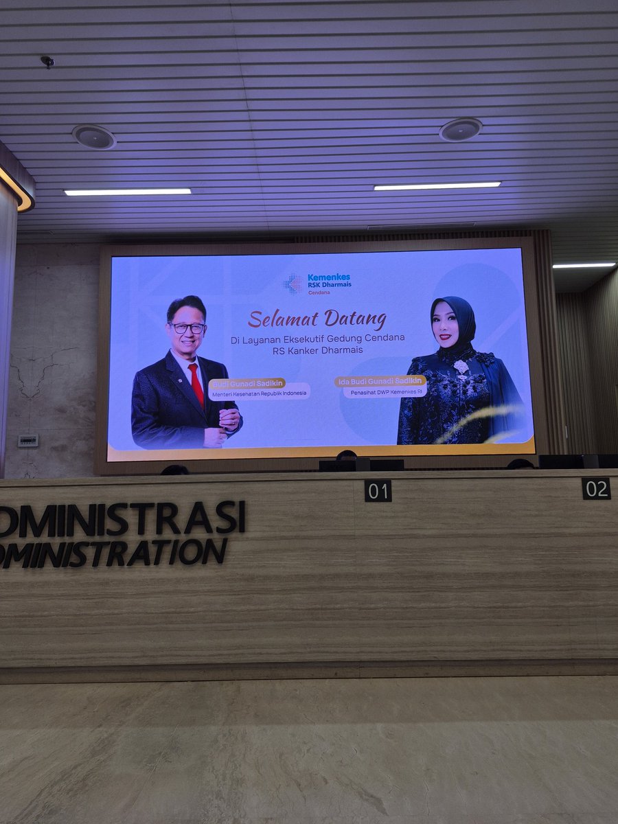 Di Rs.Dharmais Gd.Cendana lt 5
" Turut berduka cita ya Raisa "