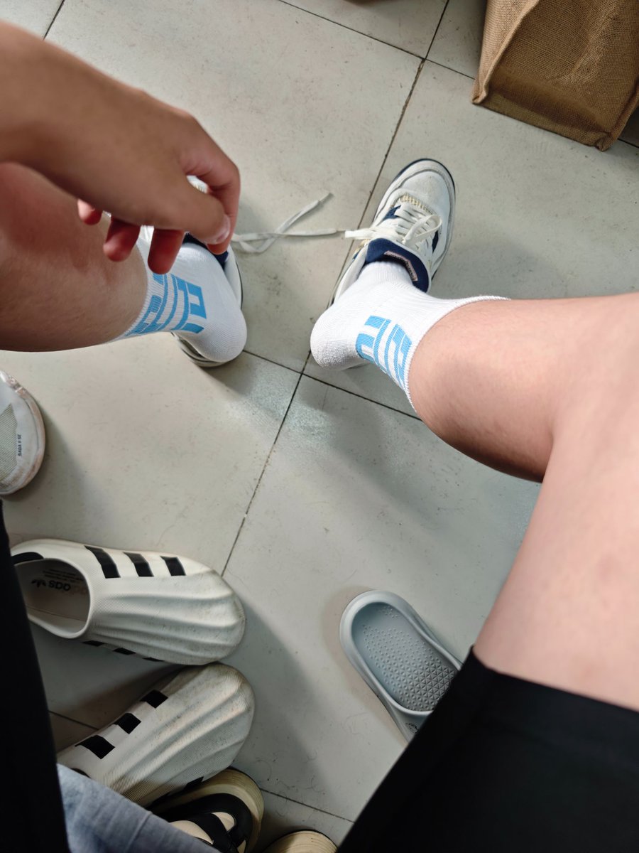 我也想要有只可以给我上供的小狗狗