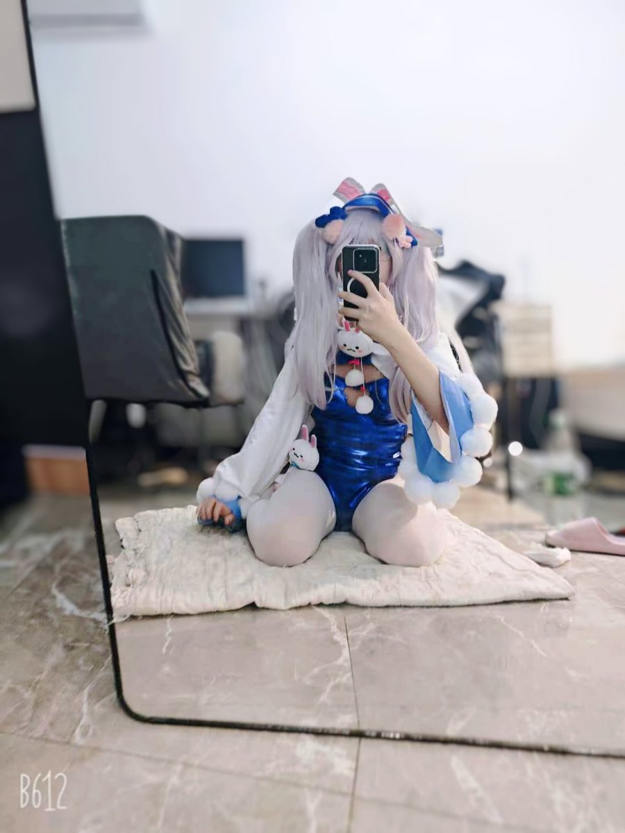 ITN_NekoY's tweet photo. 是碧蓝航线的拉菲cos～
#cosplay #女装 #碧蓝航线 #白丝 https://t.co/iRouU1QbiU