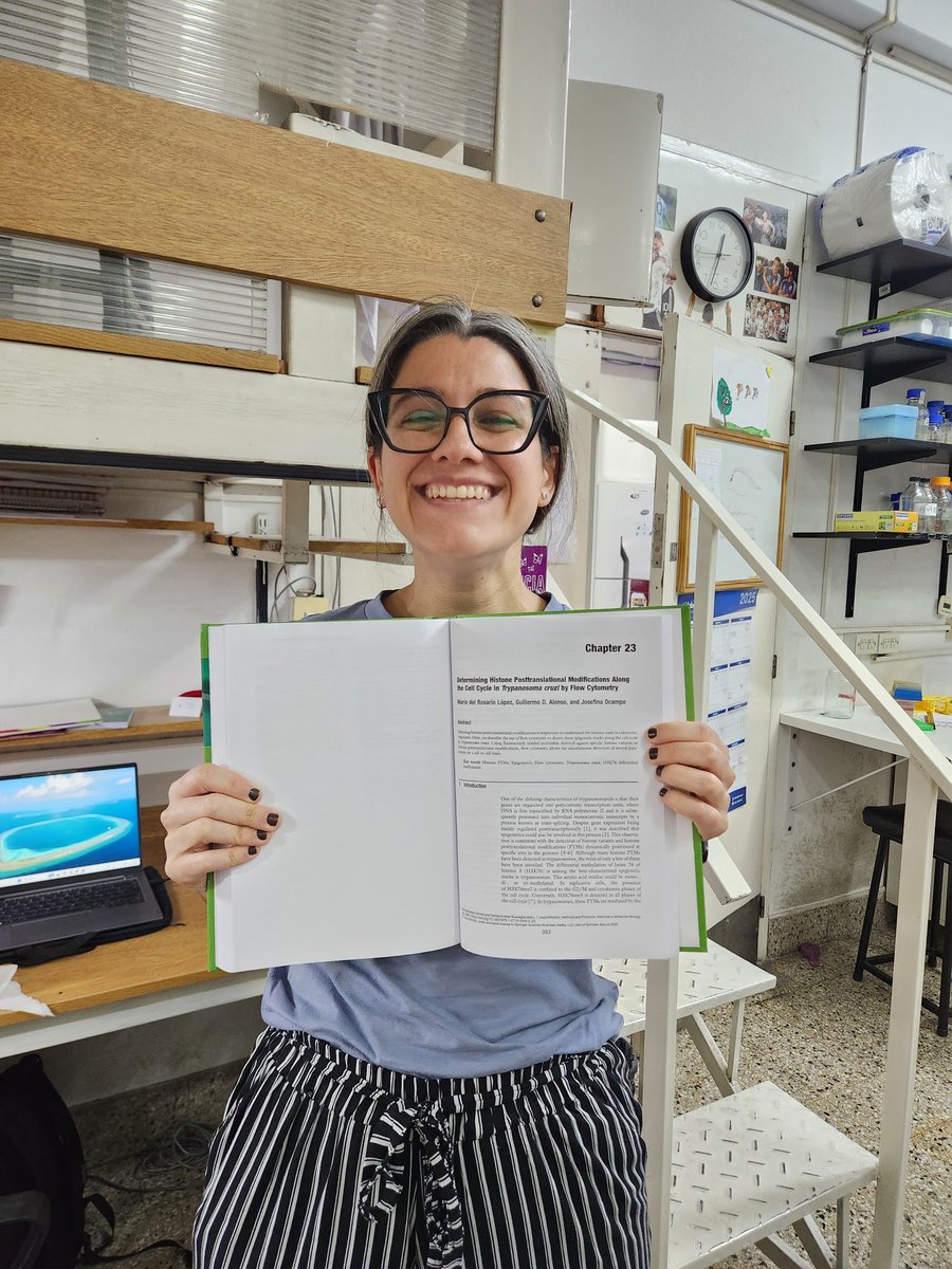 JOcampoLab's tweet image. La satisfacción de cada tanto ver feliz a una becaria ⁦@mdrolopez⁩ !
